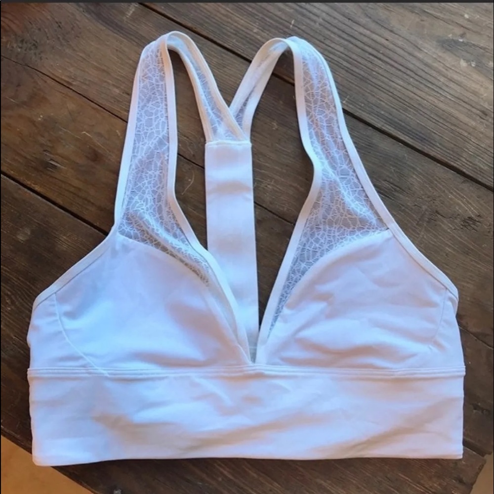 SOLD!!      LULULEMON Sports Bra